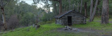 Kennedy Hut - Alpine National Park - VIC (PBH4 00 14046)